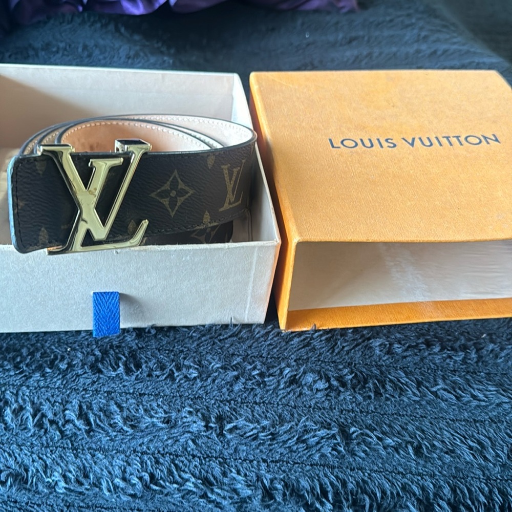 Louis button belt